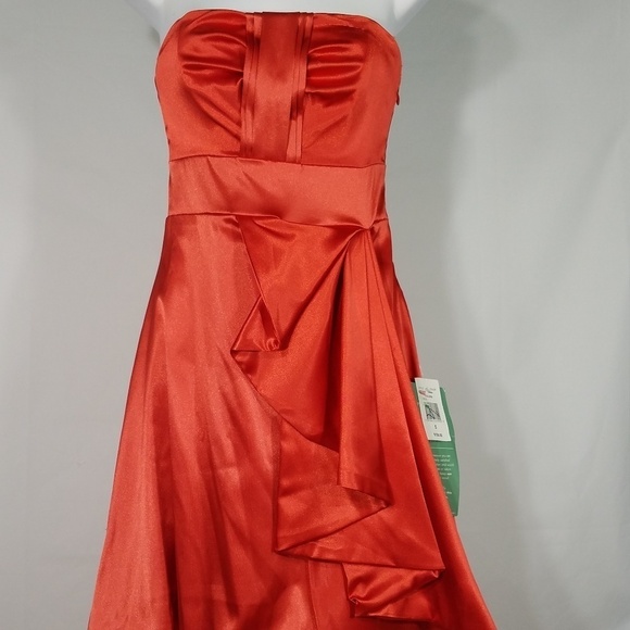 Beata Studio Dresses & Skirts - NWT tomato red short prom evening dress juniors 5